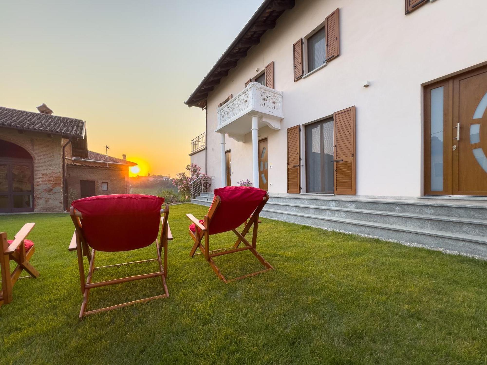 Ferienwohnung Roero Sunset Govone Exterior foto